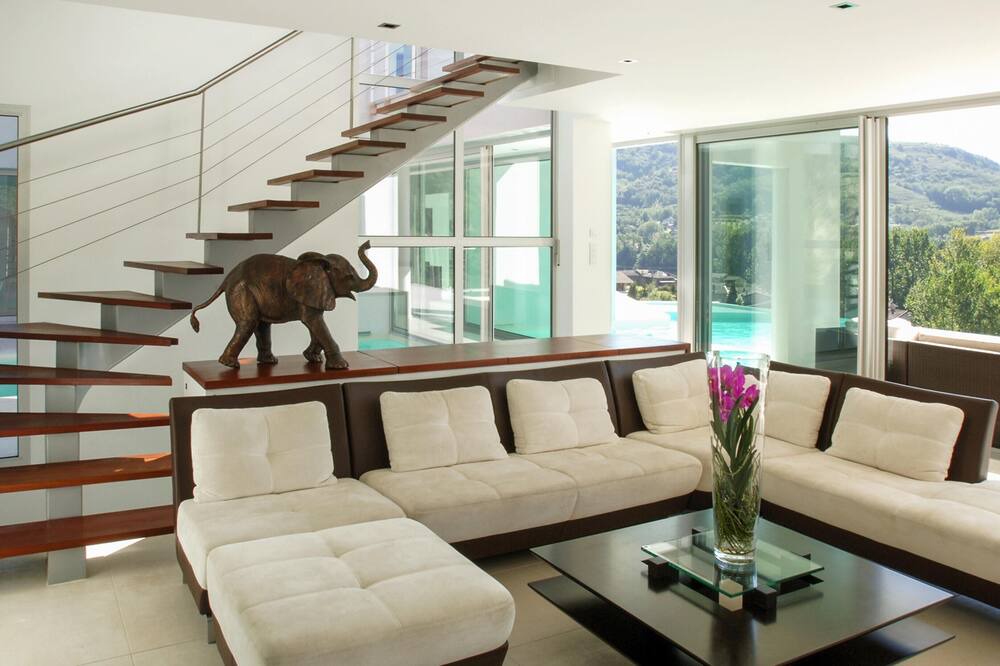 Photo of Livingroom in Saint-Desirat