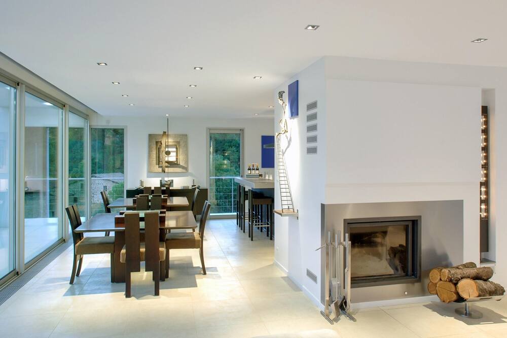 Photo of Livingroom in Saint-Desirat