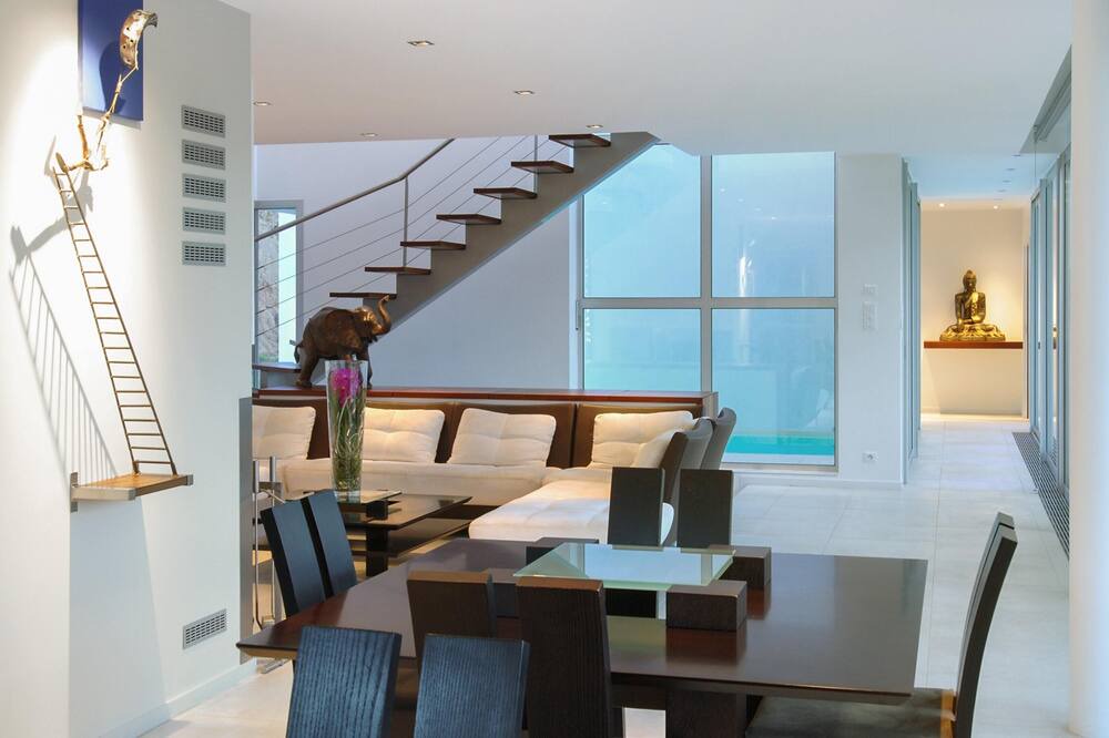 Photo of Livingroom in Saint-Desirat