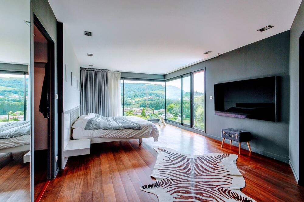 Photo of Bedroom in Saint-Desirat