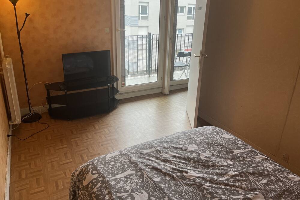 Photo of Bedroom in Quartier Massy-Opera I