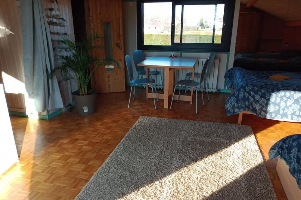 Photo of Bedroom in Froideconche