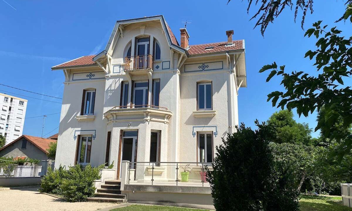 Photo of Buildings in Valence