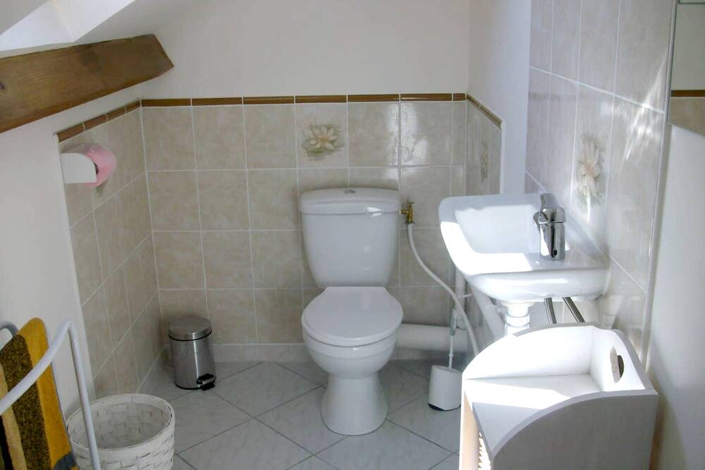 Photo of Bathroom in Thil-sur-Arroux