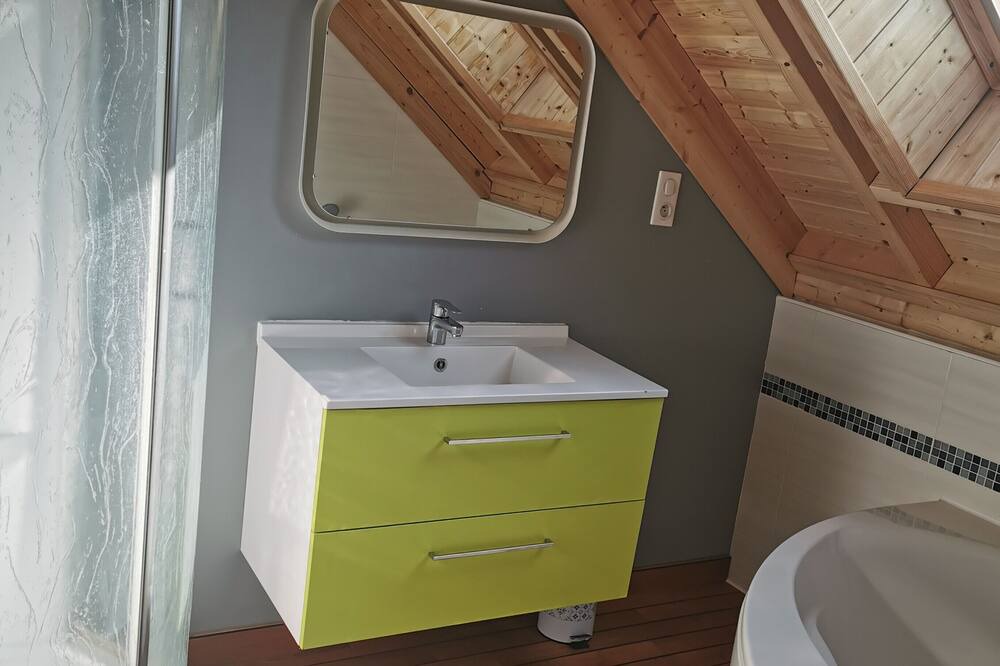 Photo of Bathroom in Gigny-sur-Saone