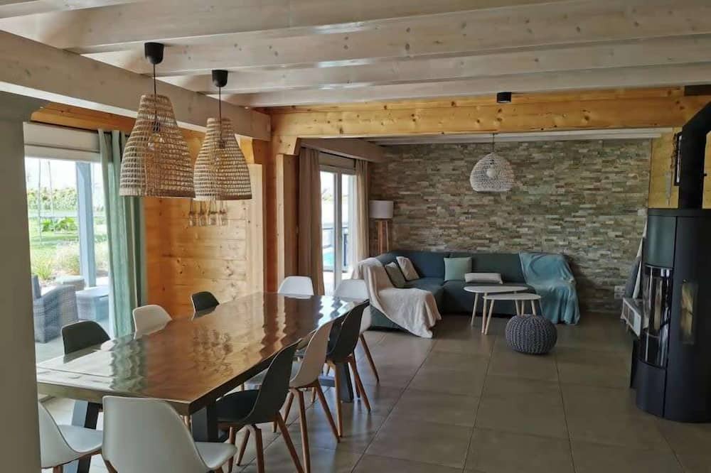 Photo of Livingroom in Gigny-sur-Saone