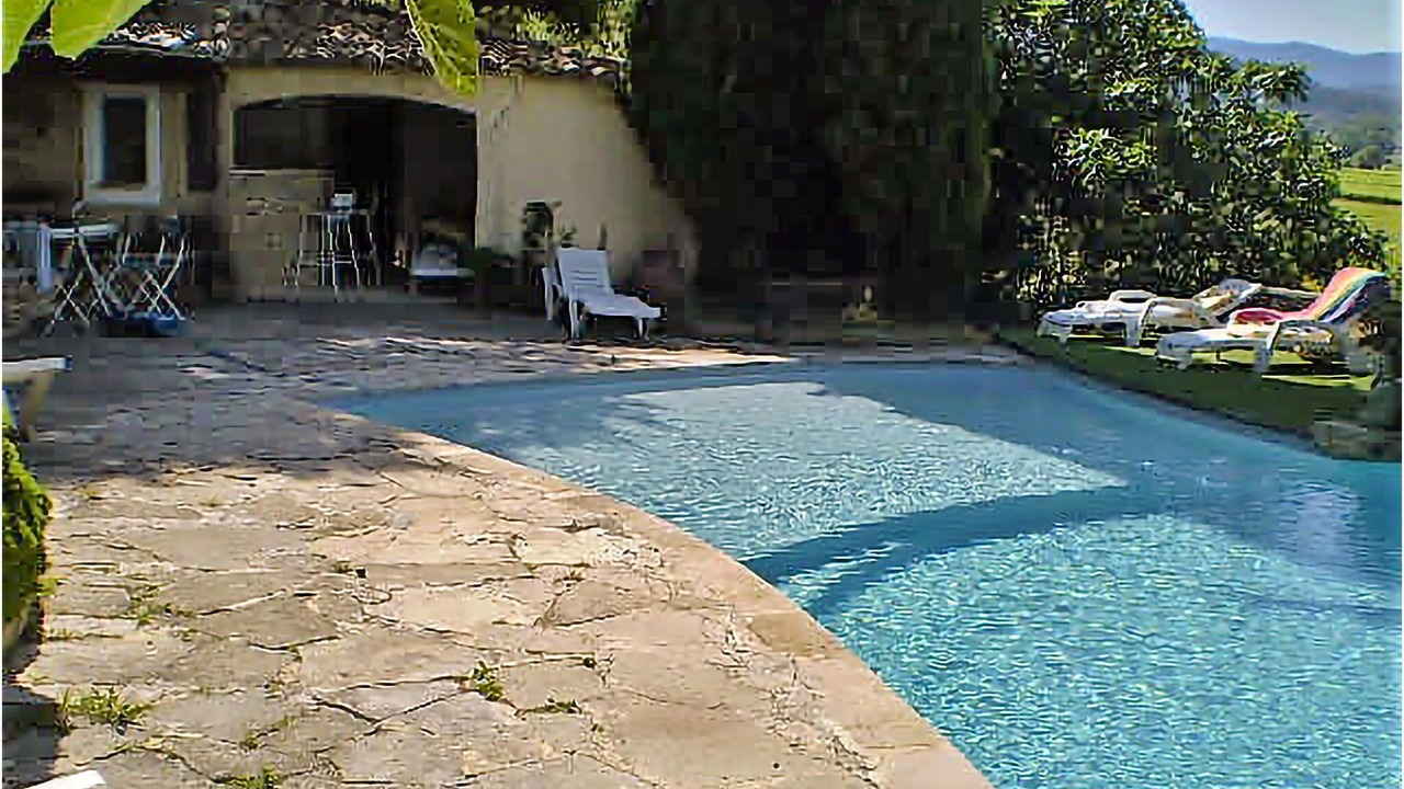 Photo of Outdoor in Entrechaux