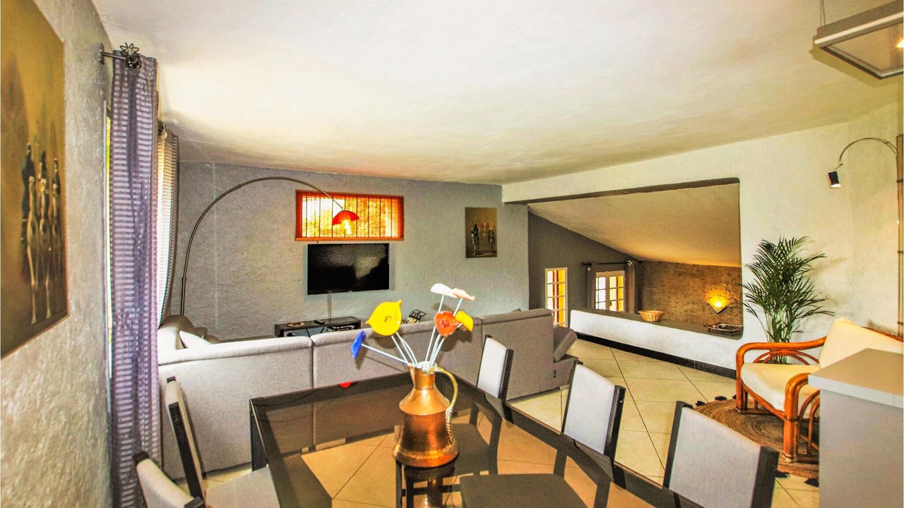 Photo of Kitchen in Entrechaux