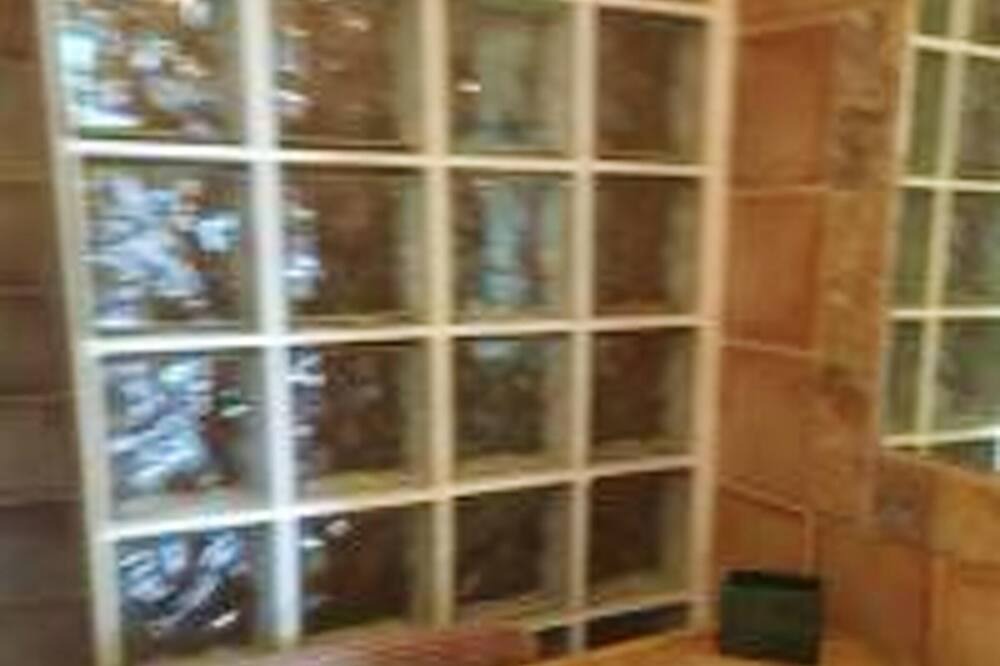 Photo of Bathroom in Violes
