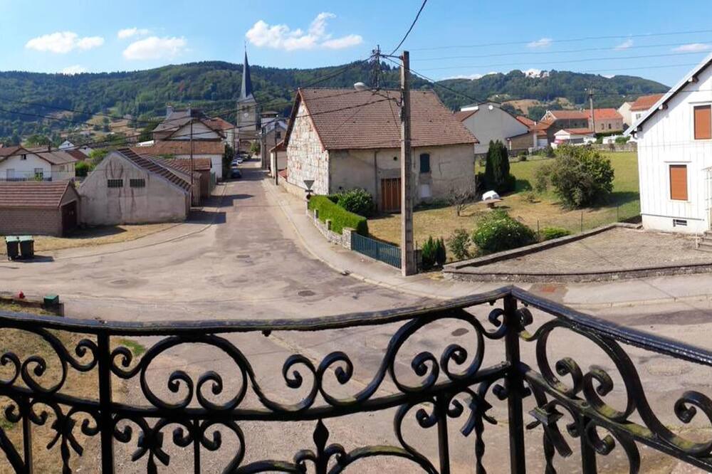 Photo of Patio Balcony in Le Val-d'Ajol