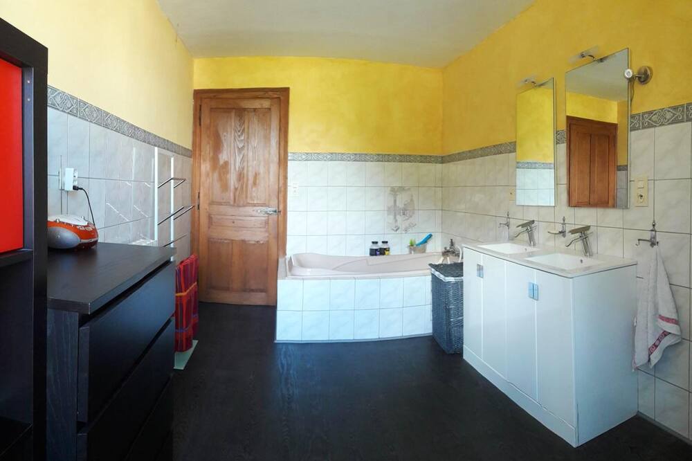 Photo of Bathroom in Le Val-d'Ajol