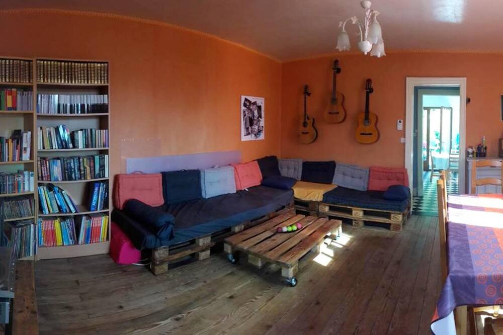 Photo of Livingroom in Le Val-d'Ajol