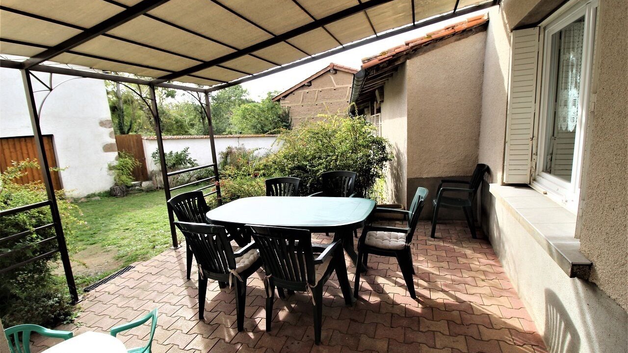 Photo of Patio Balcony in Haute-Rivoire