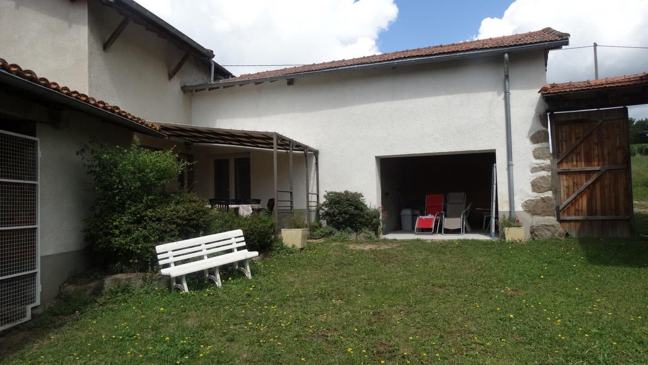 Photo of Outdoor in Haute-Rivoire