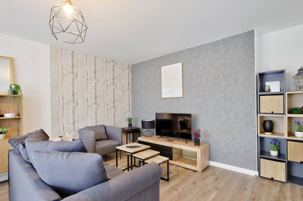 Photo of Livingroom in Cachan
