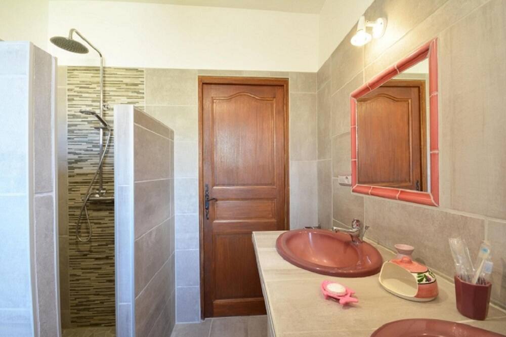 Photo of Bathroom in Saint-Didier