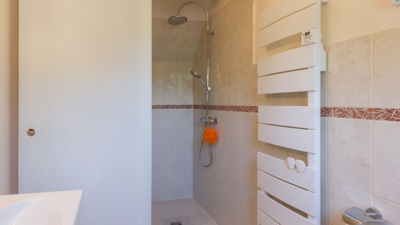 Photo of Bathroom in Rochefort-en-Yvelines