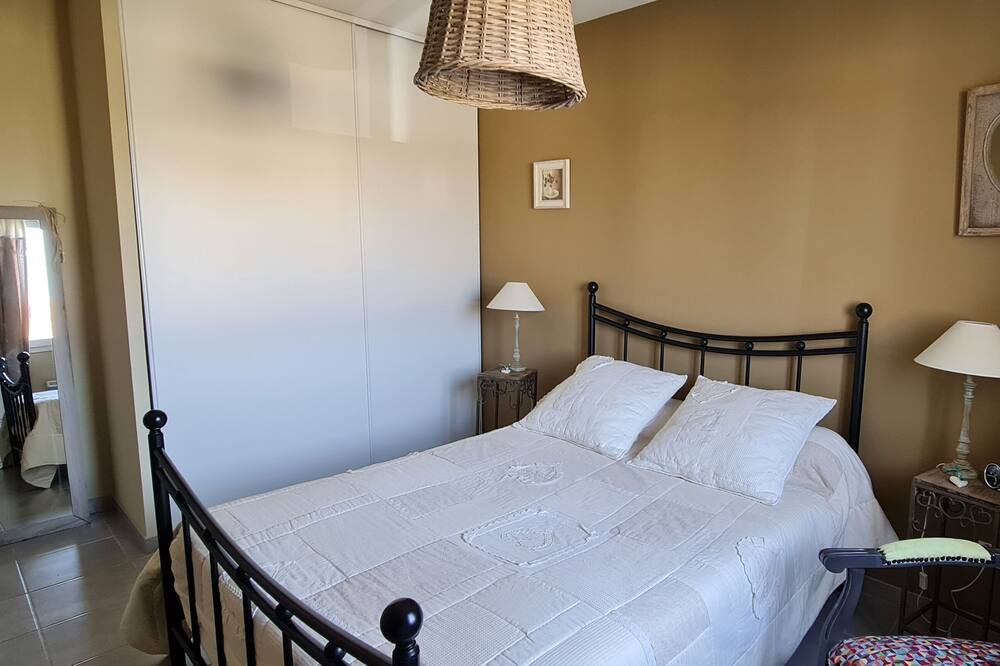 Photo of Bedroom in Malataverne