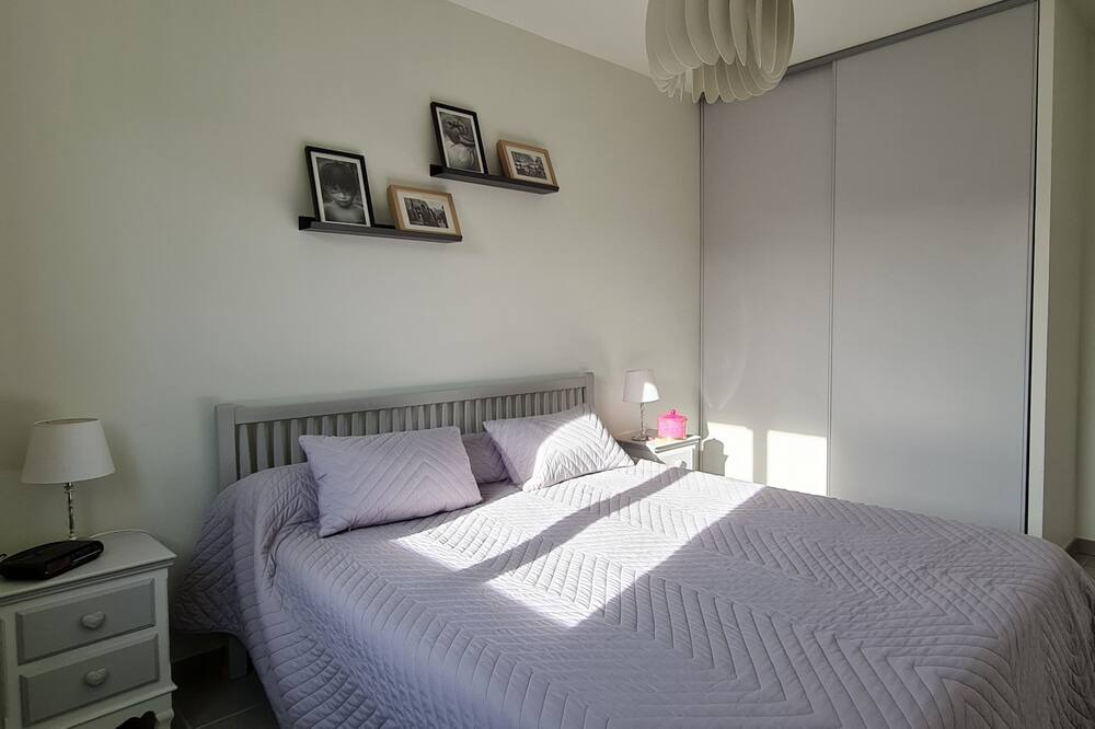 Photo of Bedroom in Malataverne