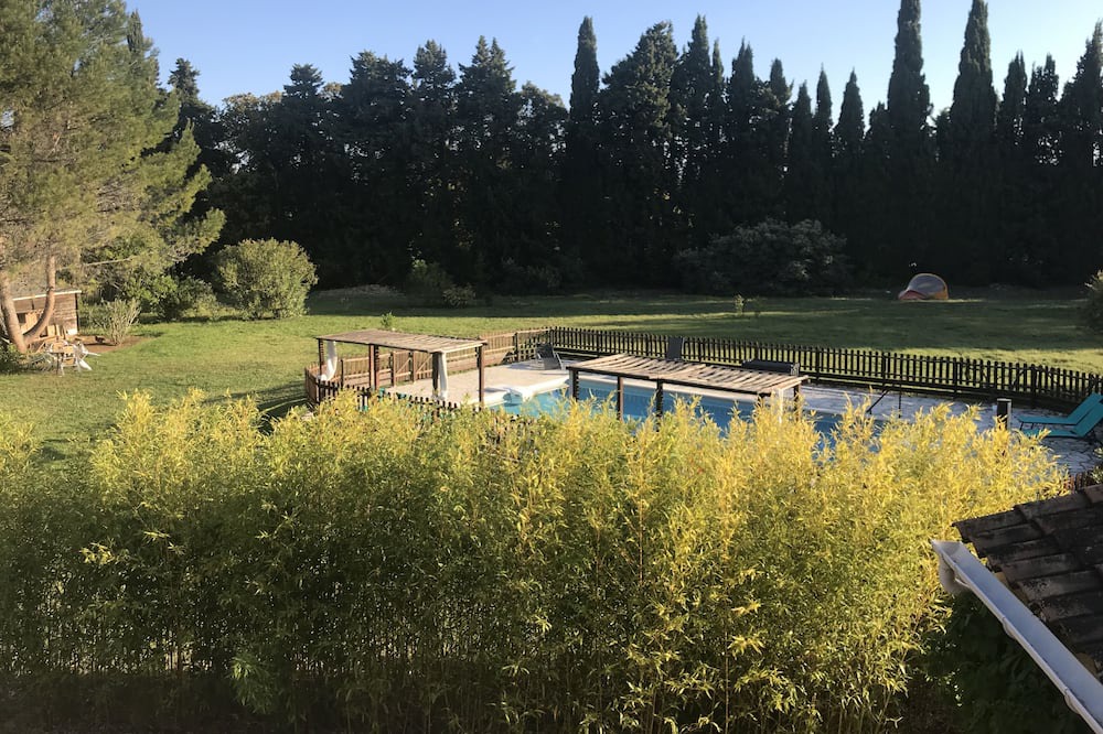 Photo of Outdoor in Loriol-du-Comtat