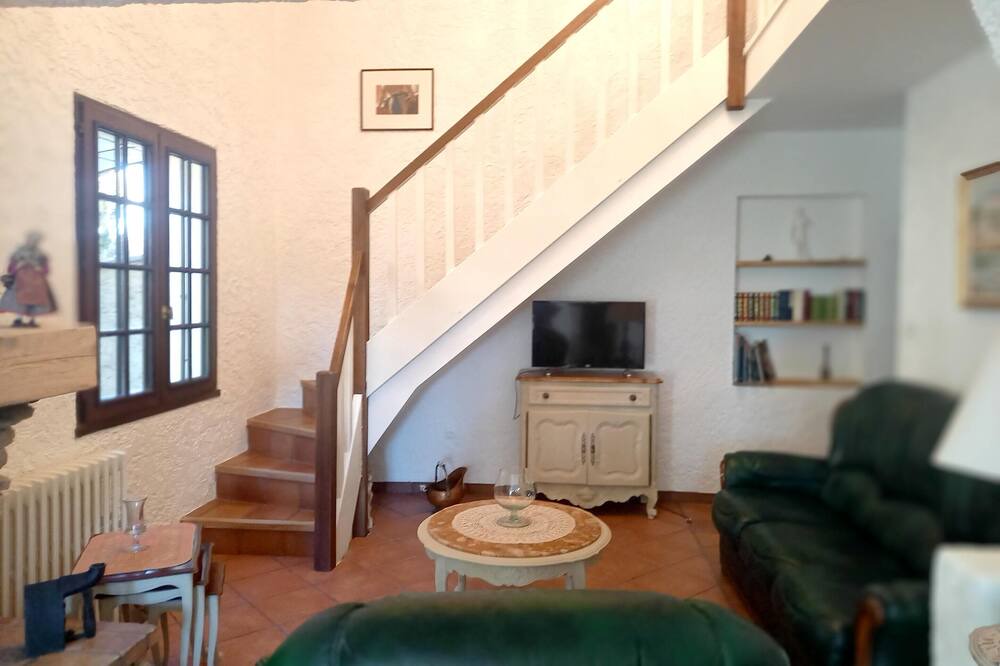 Photo of Livingroom in Caromb