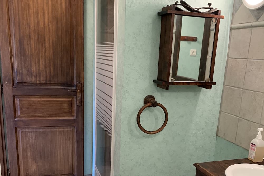 Photo of Bathroom in Meillers