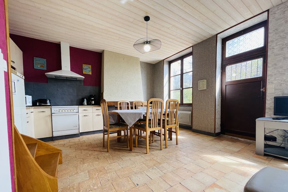 Photo of Kitchen in Nazelles-Negron