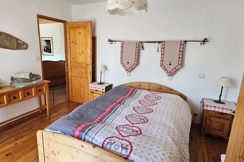 Photo of Bedroom in Aigueblanche