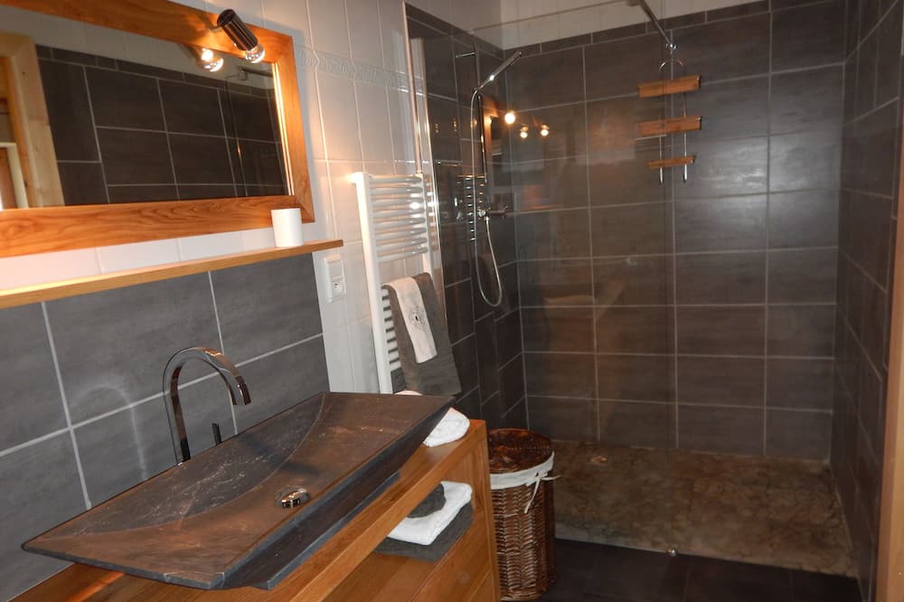 Photo of Bathroom in Aigueblanche