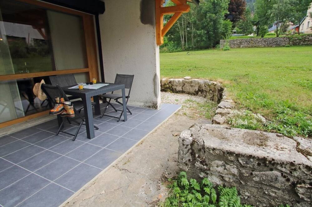 Photo of Patio Balcony in Mijoux