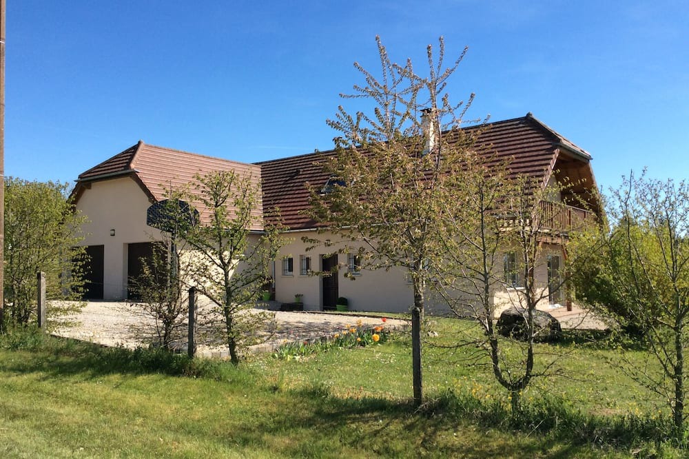 Photo of Outdoor in Hautecour
