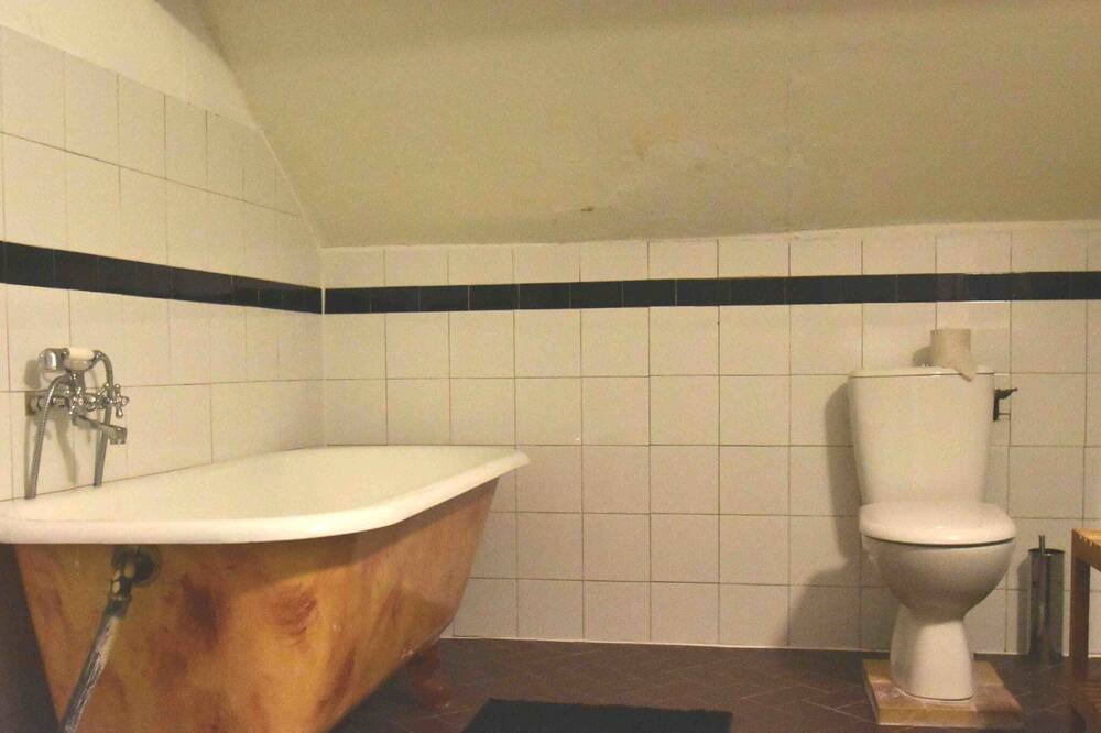 Photo of Bathroom in Gacogne
