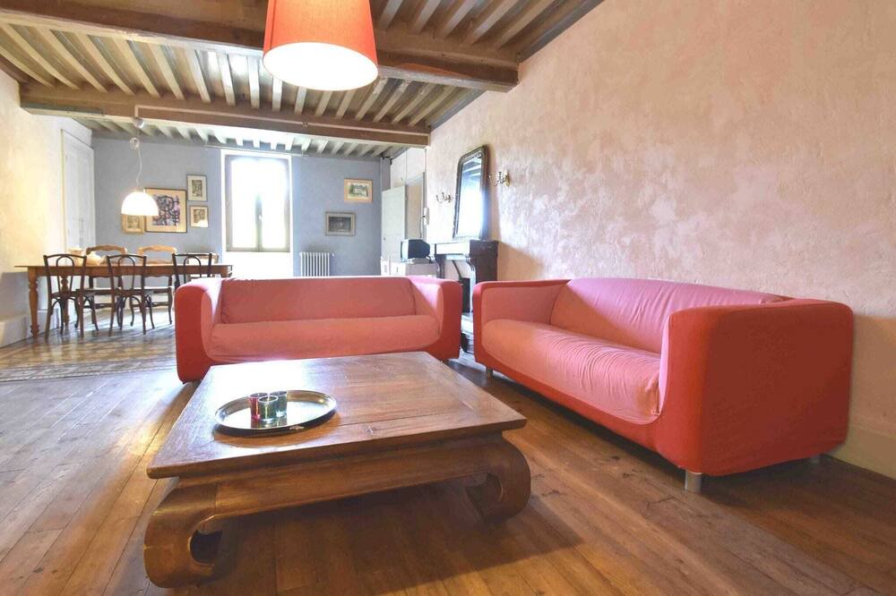 Photo of Livingroom in Gacogne