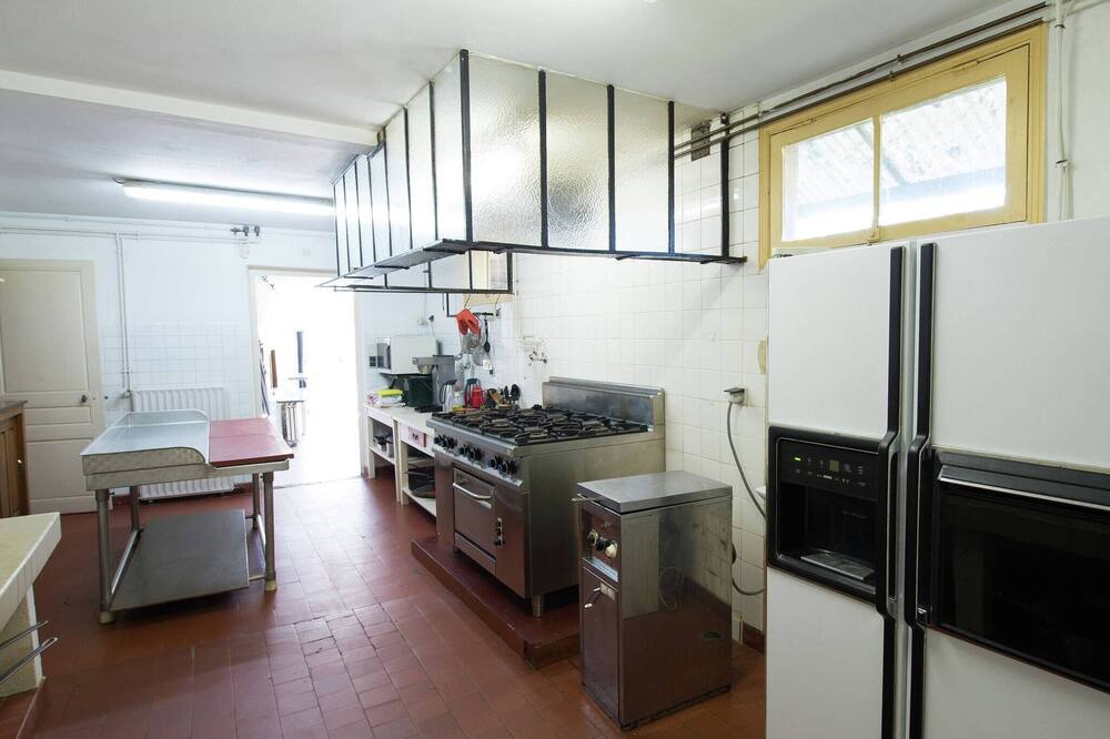 Photo of Kitchen in Saint-Honore-les-Bains