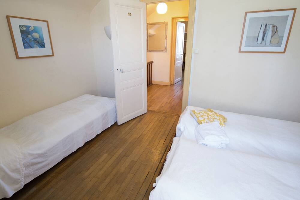 Photo of Bedroom in Saint-Honore-les-Bains