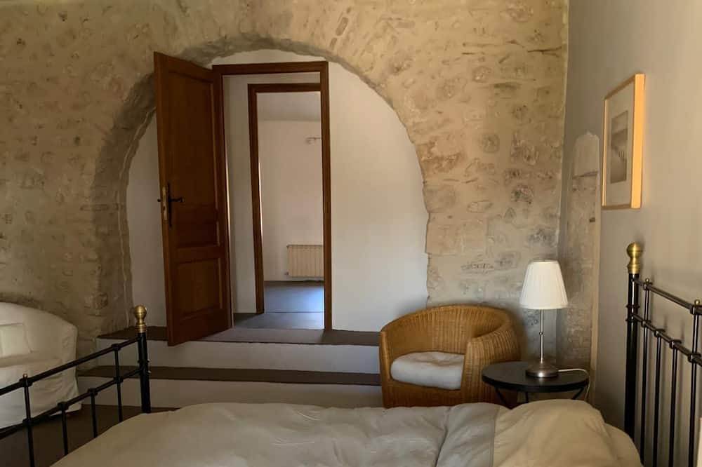 Photo of Bedroom in Montjoyer