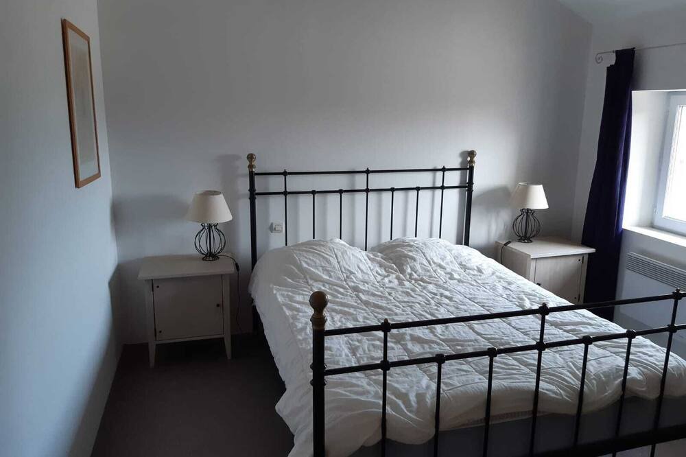 Photo of Bedroom in Montjoyer