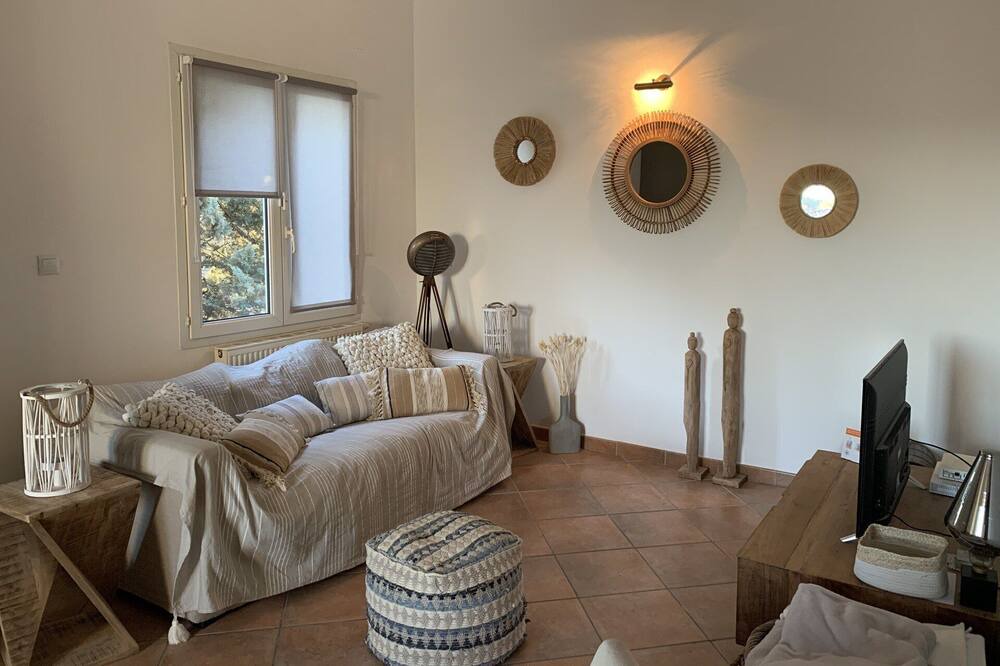Photo of Livingroom in La Roque-sur-Pernes