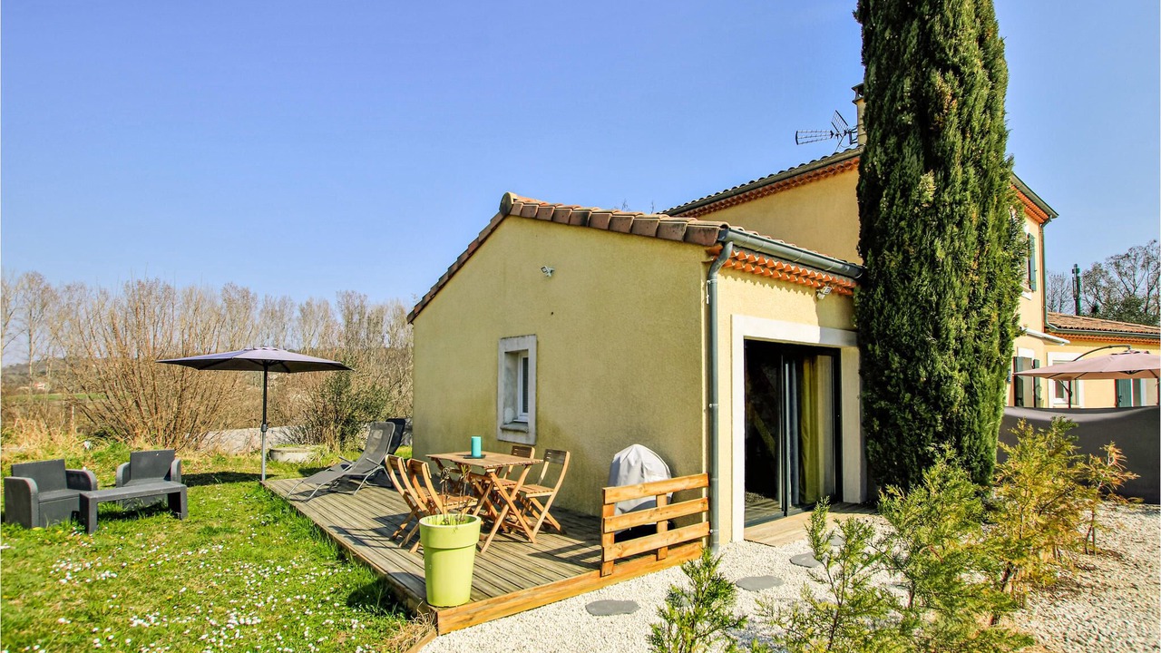 Photo of Outdoor in Espeluche