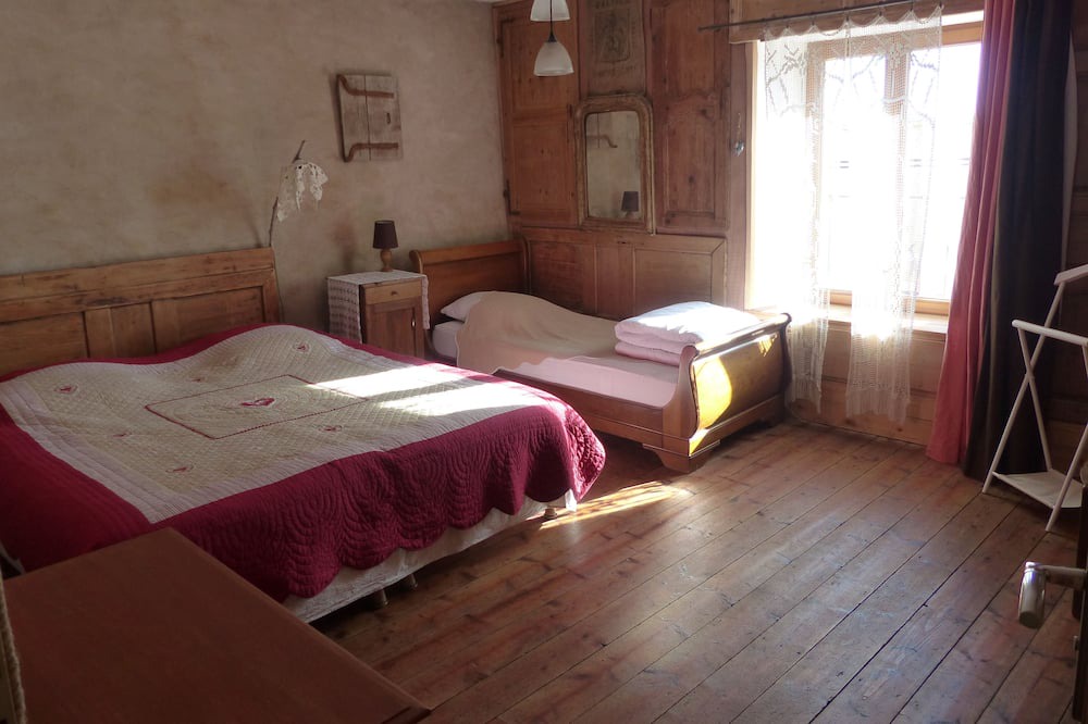 Photo of Bedroom in Chatelblanc