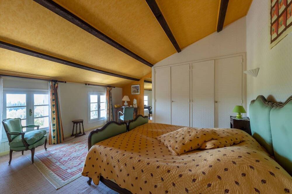 Photo of Bedroom in Saint-Pierre-de-Vassols