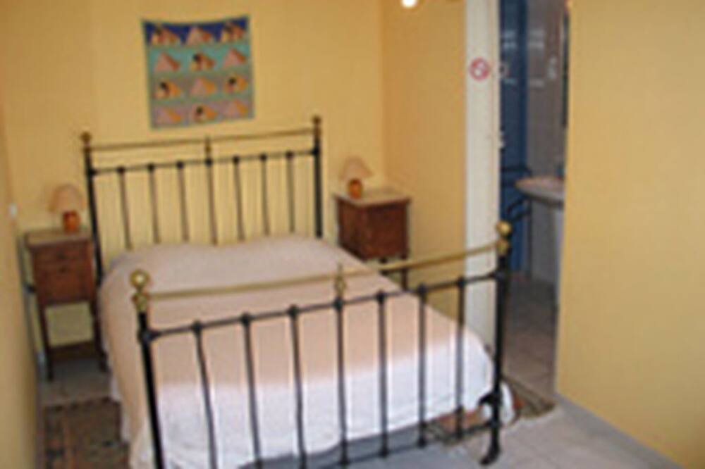 Photo of Bedroom in Saint-Pierre-de-Vassols