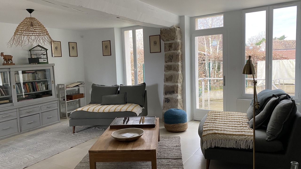 Photo of Livingroom in Saint-Sulpice-de-Favieres