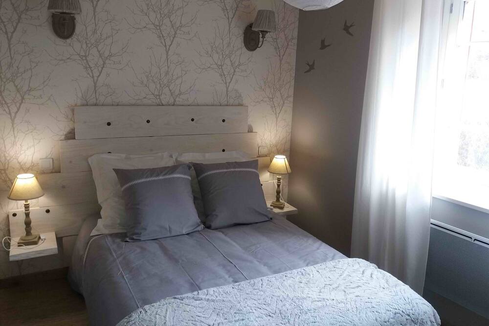 Photo of Bedroom in Saint-Maurice-d'Ibie