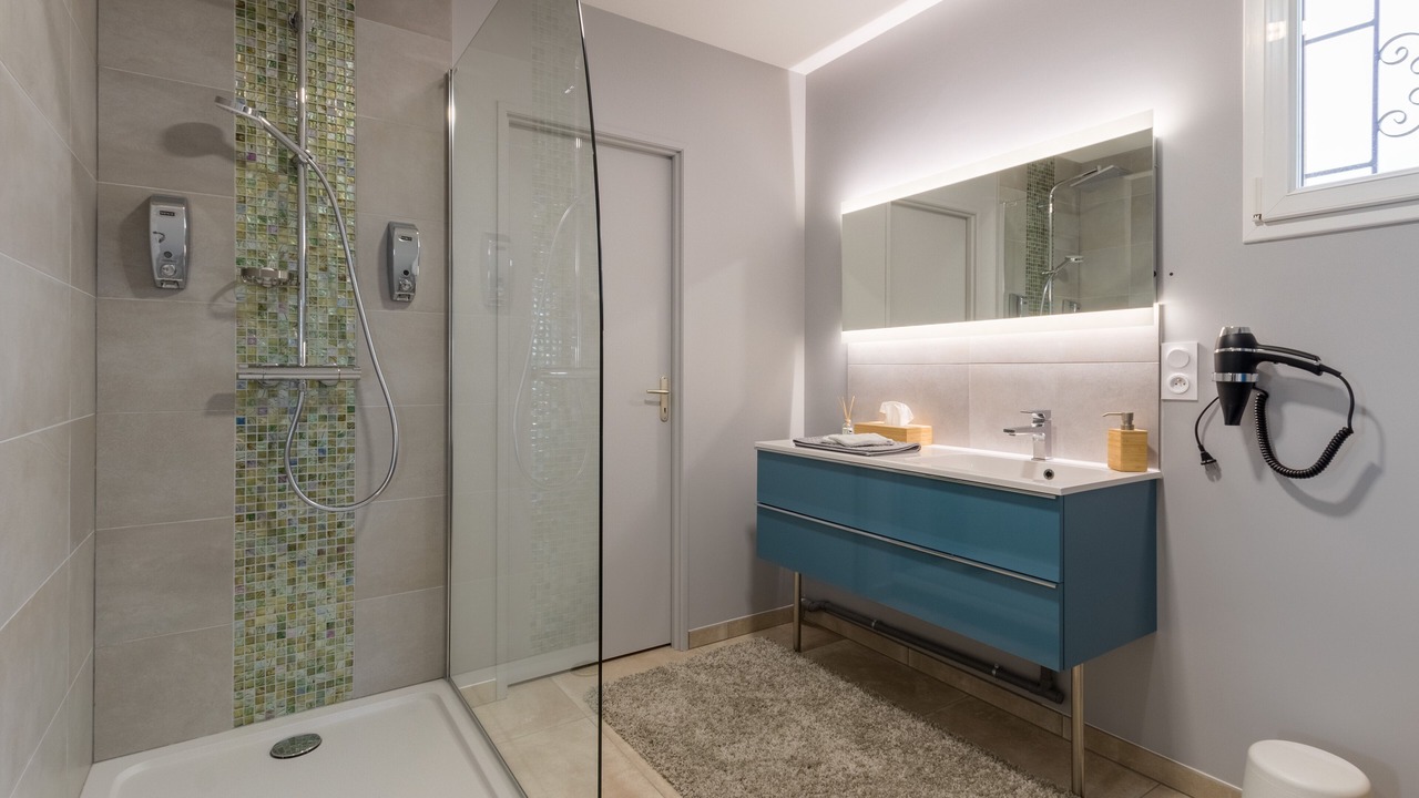 Photo of Bathroom in Vyans-le-Val