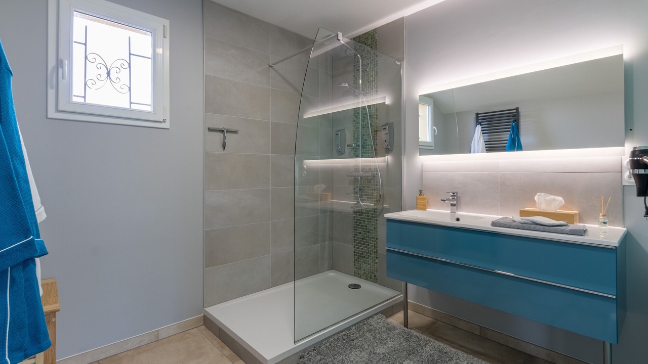 Photo of Bathroom in Vyans-le-Val