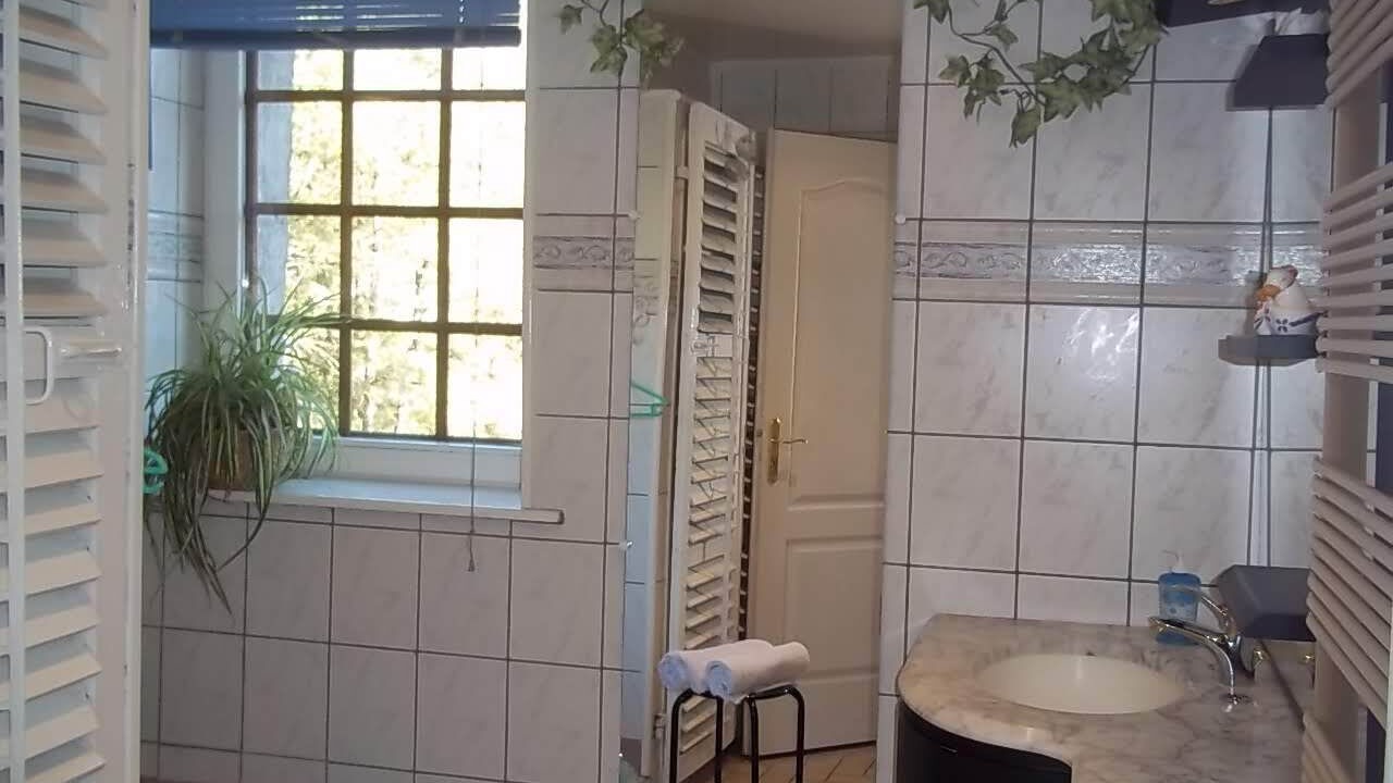 Photo of Bathroom in Rasey