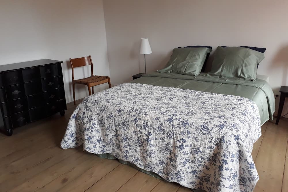Photo of Bedroom in Cemboing