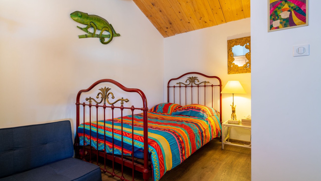 Photo of Bedroom in Raville