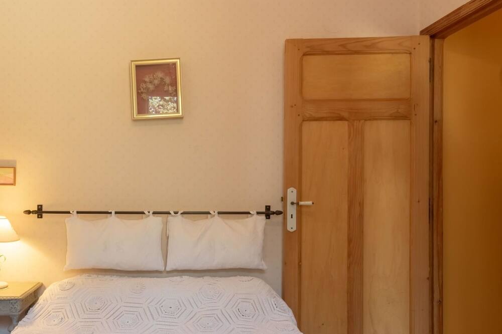 Photo of Bedroom in Saint-Roman-de-Malegarde